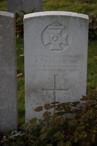 Lijssenthoek Military Cemetery - Exeter, A T