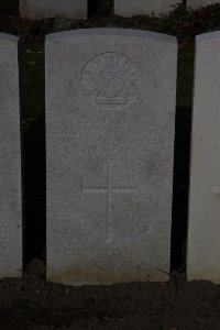 Lijssenthoek Military Cemetery - Eyre, John Thomas