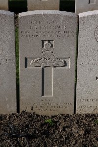 Lijssenthoek Military Cemetery - Falconer, James Bisset