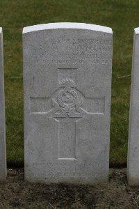 Lijssenthoek Military Cemetery - Farnham, Ralph