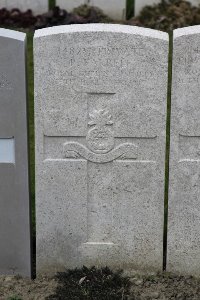 Lijssenthoek Military Cemetery - Farrell, P