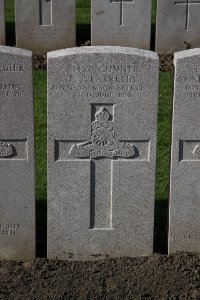 Lijssenthoek Military Cemetery - Farrelly, T J
