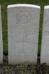 Lijssenthoek Military Cemetery - Featherston, William Henry