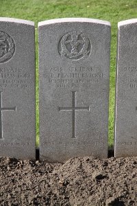 Lijssenthoek Military Cemetery - Featherstone, George Baker