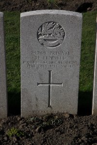 Lijssenthoek Military Cemetery - Fennell, H