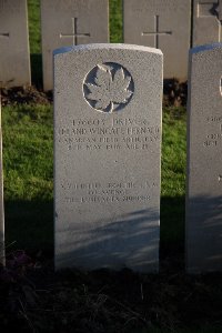 Lijssenthoek Military Cemetery - Fernald, Leland Wingate