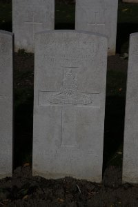 Lijssenthoek Military Cemetery - Fewtrell, G W