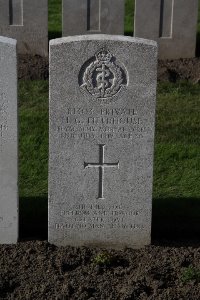 Lijssenthoek Military Cemetery - Fieldhouse, Howard George