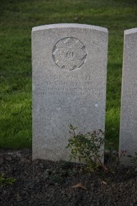 Lijssenthoek Military Cemetery - Finlayson, David