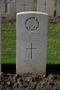 Lijssenthoek Military Cemetery - Finlayson, Thomas Claude