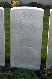 Lijssenthoek Military Cemetery - Firth, Arnold Arundale