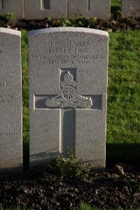 Lijssenthoek Military Cemetery - Fisher, F C