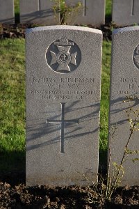 Lijssenthoek Military Cemetery - Flack, W