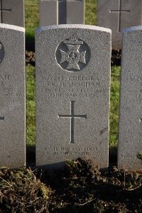 Lijssenthoek Military Cemetery - Flanaghan, J E