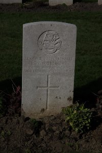 Lijssenthoek Military Cemetery - Fleming, Frederic William Oswald