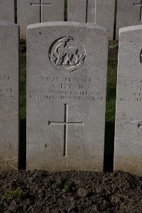 Lijssenthoek Military Cemetery - Flynn, A