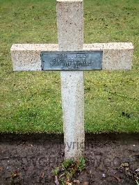 Lijssenthoek Military Cemetery - Fons Or Fous, Julien