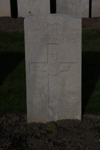 Lijssenthoek Military Cemetery - Ford, Robert Englefield
