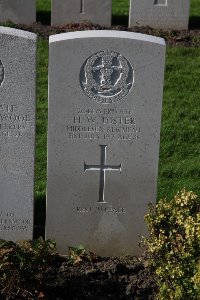 Lijssenthoek Military Cemetery - Foster, H W