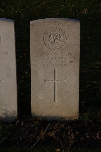 Lijssenthoek Military Cemetery - Fotheringham, G