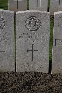Lijssenthoek Military Cemetery - Foulis, Robert Keith