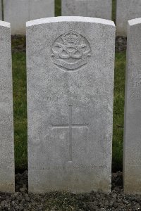 Lijssenthoek Military Cemetery - Francis, S