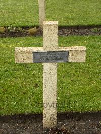 Lijssenthoek Military Cemetery - Frasse, Sombet