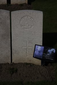 Lijssenthoek Military Cemetery - Friberg, Victor Charles