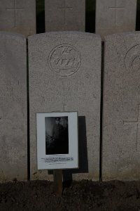 Lijssenthoek Military Cemetery - Friend, C