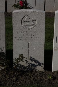 Lijssenthoek Military Cemetery - Fry, Percival Norman