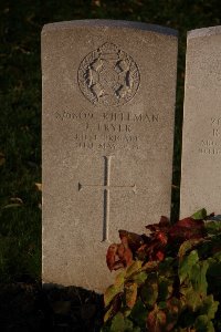 Lijssenthoek Military Cemetery - Fryer, J
