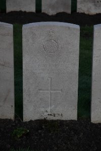 Lijssenthoek Military Cemetery - Fyffe, Bryan Douglas