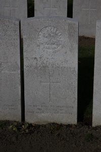 Lijssenthoek Military Cemetery - Gale, Frederick Charles