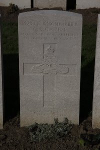 Lijssenthoek Military Cemetery - Gamble, Charles Leonard