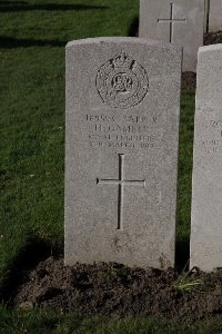 Lijssenthoek Military Cemetery - Gamble, H