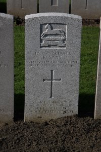 Lijssenthoek Military Cemetery - Gant, Frank