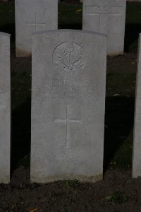 Lijssenthoek Military Cemetery - Gardiner, Ellis Hubert
