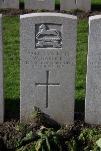 Lijssenthoek Military Cemetery - Garlick, William