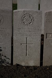 Lijssenthoek Military Cemetery - Garnham, William James