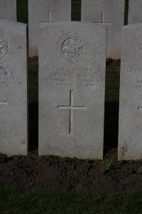 Lijssenthoek Military Cemetery - Garton, G