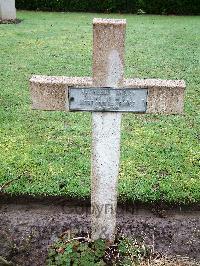 Lijssenthoek Military Cemetery - Gatineuad, Emitien