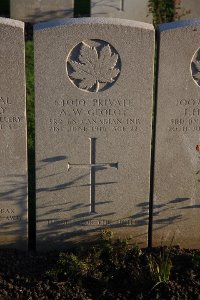 Lijssenthoek Military Cemetery - Geolot, Alfred Wallace