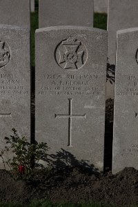 Lijssenthoek Military Cemetery - George, A P