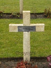 Lijssenthoek Military Cemetery - Germond, Raymond