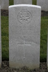 Lijssenthoek Military Cemetery - Gibson, C