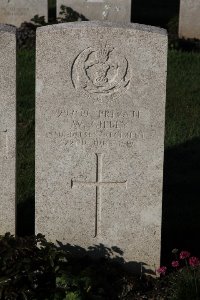 Lijssenthoek Military Cemetery - Gilbey, W