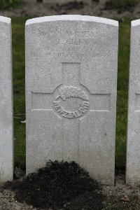 Lijssenthoek Military Cemetery - Gilks, John