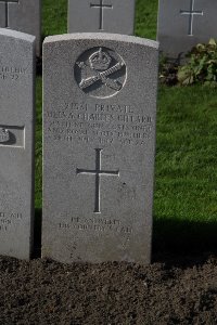 Lijssenthoek Military Cemetery - Gillard, Helva Charles