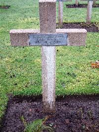 Lijssenthoek Military Cemetery - Girardot, Andre