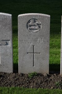 Lijssenthoek Military Cemetery - Glover, Frederick William